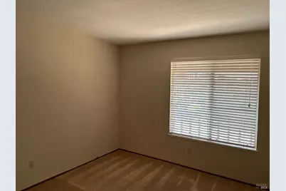 1520 Woodcreek Drive, Fairfield, CA 94534 - Photo 15