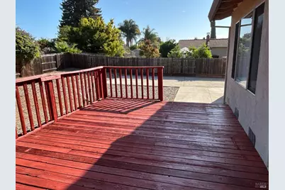 1520 Woodcreek Drive, Fairfield, CA 94534 - Photo 25