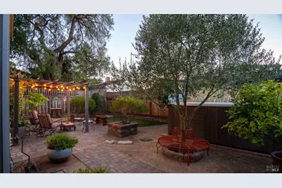 614 E Street, Petaluma, CA 94952 - Photo 31