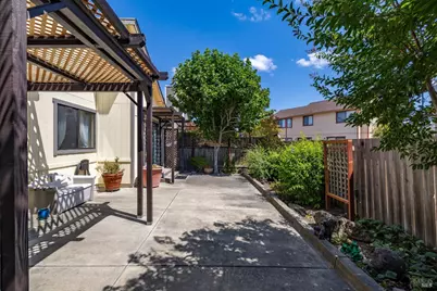 1409 Magnolia Avenue, Rohnert Park, CA 94928 - Photo 27