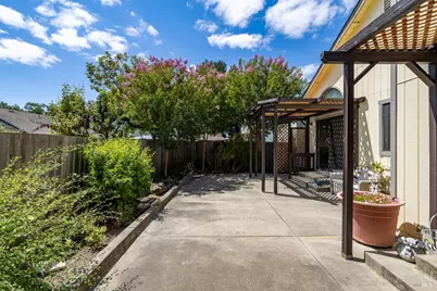 1409 Magnolia Avenue, Rohnert Park, CA 94928 - Photo 29