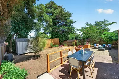 210 Homewood Avenue, Napa, CA 94558 - Photo 29
