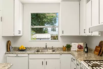 210 Homewood Avenue, Napa, CA 94558 - Photo 11