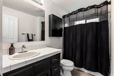 613 Isabella Court, Vacaville, CA 95687 - Photo 25