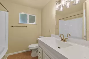 127 Kerns Ct, Napa, CA 94558 - Photo 9