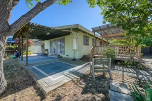 7295 Marina Ct, Clearlake, CA 95422 - Photo 11