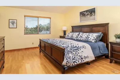 2 Pinewood Lane, Novato, CA 94947 - Photo 15