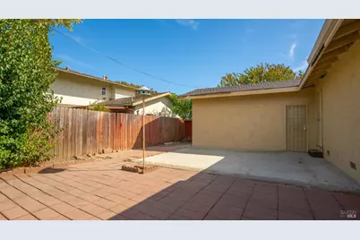 362 Tulip Street, Fairfield, CA 94533 - Photo 27