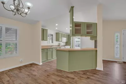 92 Karen Court, Vallejo, CA 94590 - Photo 7