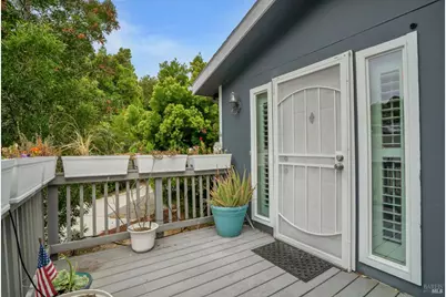 92 Karen Court, Vallejo, CA 94590 - Photo 3