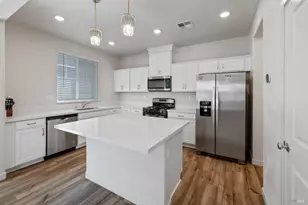 128 Clownfish St, Suisun City, CA 94585 - Photo 5