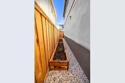 128 Clownfish Street, Suisun City, CA 94585 - Photo 33