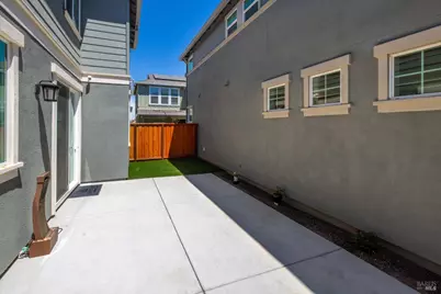 128 Clownfish Street, Suisun City, CA 94585 - Photo 27