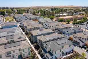 128 Clownfish St, Suisun City, CA 94585 - Photo 29