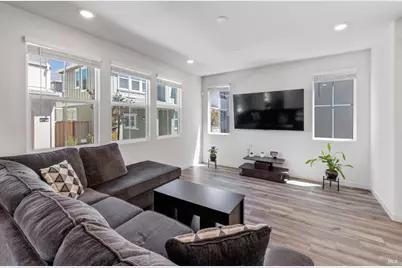 128 Clownfish Street, Suisun City, CA 94585 - Photo 3