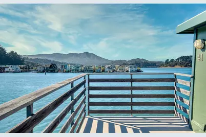 41 E Pier, Sausalito, CA 94965 - Photo 23