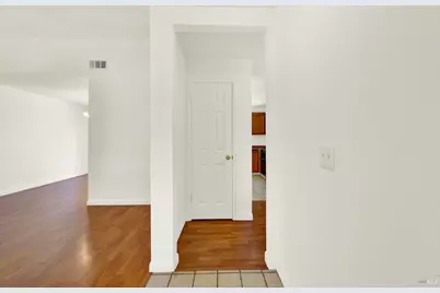 519 Crested Drive, Suisun City, CA 94585 - Photo 23