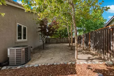 625 Blossom Oak Court, Vacaville, CA 95688 - Photo 39