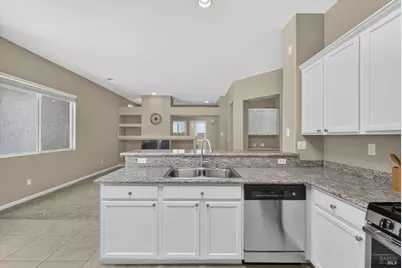 625 Blossom Oak Court, Vacaville, CA 95688 - Photo 17