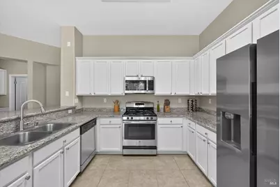 625 Blossom Oak Court, Vacaville, CA 95688 - Photo 15