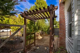 806 W Mill St, Ukiah, CA 95482 - Photo 3