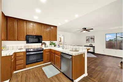 1109 Courtland Court, Fairfield, CA 94534 - Photo 17
