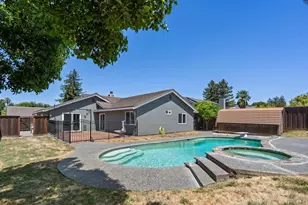 152 Rancho Bonito Cir, Petaluma, CA 94954 - Photo 3