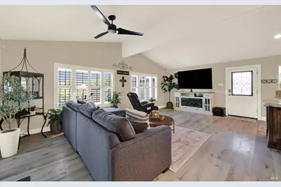 7517 English Hills Road, Vacaville, CA 95688 - Photo 21