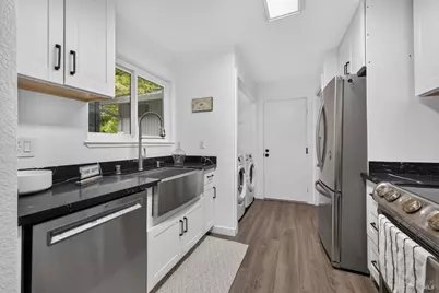 7259 Camino Colegio, Rohnert Park, CA 94928 - Photo 9