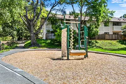 79 Village Circle, San Rafael, CA 94903 - Photo 31