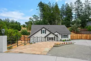 2016 Eagle Ct, Santa Rosa, CA 95403 - Photo 45