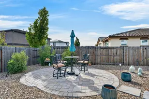 1025 Yateley Ct, Vacaville, CA 95687 - Photo 43
