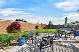 1025 Yateley Ct, Vacaville, CA 95687 - Photo 41