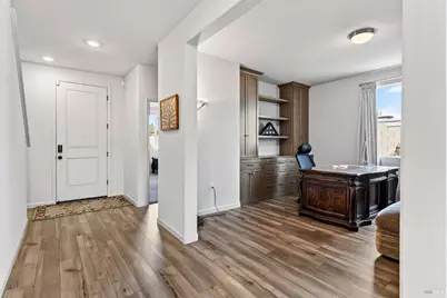1025 Yateley Court, Vacaville, CA 95687 - Photo 9