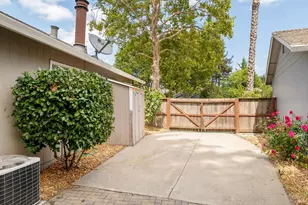 2486 Copperfield Dr, Santa Rosa, CA 95401 - Photo 23