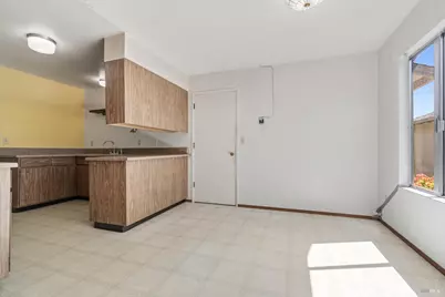 7555 Beverly Drive, Rohnert Park, CA 94928 - Photo 15