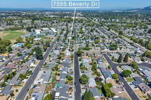 7555 Beverly Dr, Rohnert Park, CA 94928 - Photo 29