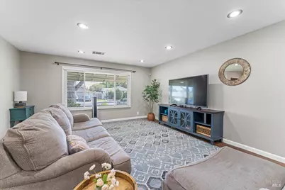 2850 Calaveras Drive, Fairfield, CA 94534 - Photo 5