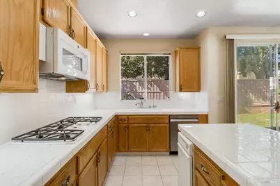 2140 Aspen Way, Antioch, CA 94509 - Photo 17