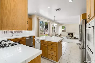 2140 Aspen Way, Antioch, CA 94509 - Photo 15