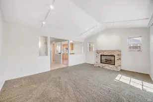 2003 Tokay St, Santa Rosa, CA 95404 - Photo 15