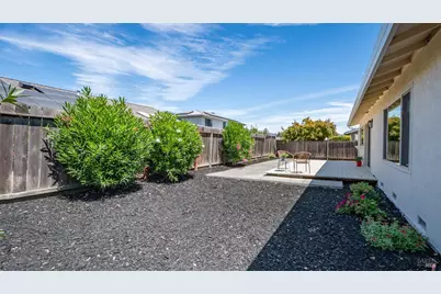 2456 Claret Street, Napa, CA 94558 - Photo 25