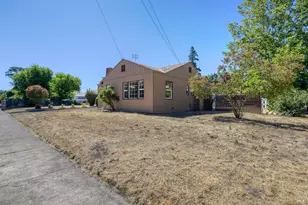 295 Clear Lake Ave, Lakeport, CA 95453 - Photo 43