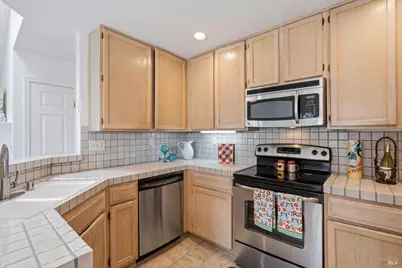 411 Stinson Street #8, Vallejo, CA 94591 - Photo 5