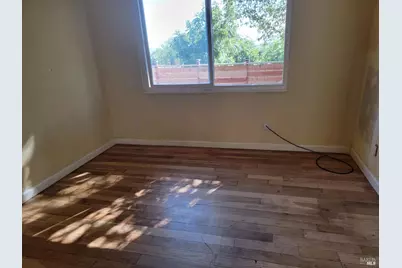 117 Hilborn Street, Vallejo, CA 94590 - Photo 5