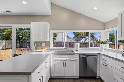492 Albert Way, Petaluma, CA 94954 - Photo 17