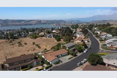 406 Larkin Drive, Benicia, CA 94510 - Photo 41