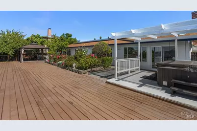 406 Larkin Drive, Benicia, CA 94510 - Photo 47