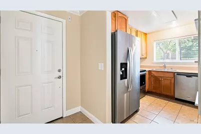 225 Burt Street #10, Santa Rosa, CA 95407 - Photo 9