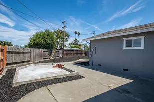 1542 Henry St, Fairfield, CA 94533 - Photo 29